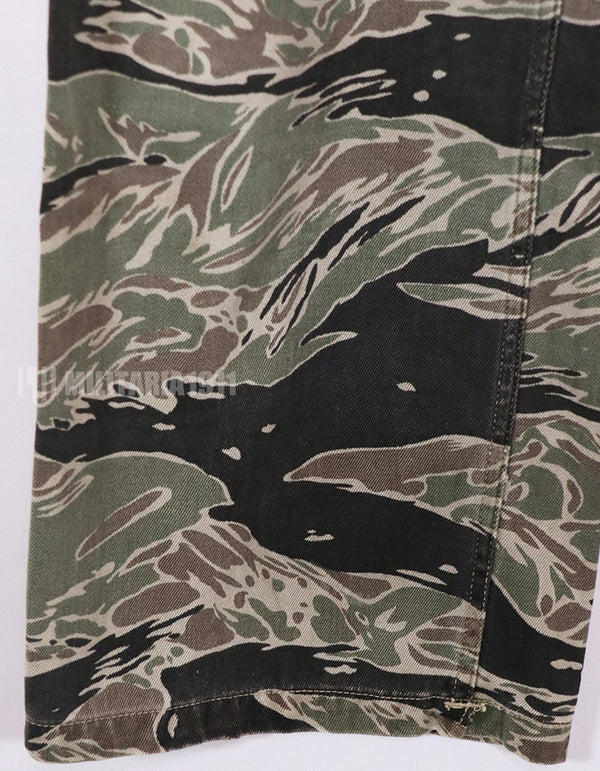 実物　シルバータイガー　タイガーストライプ　Asian Cut パンツ　退色あり　中古品