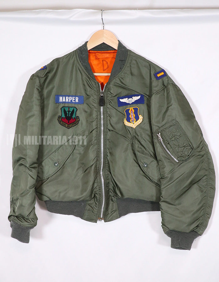 実物　1972年製　アメリカ空軍　L-2B  フライトジャケット　徽章付き（後付け）