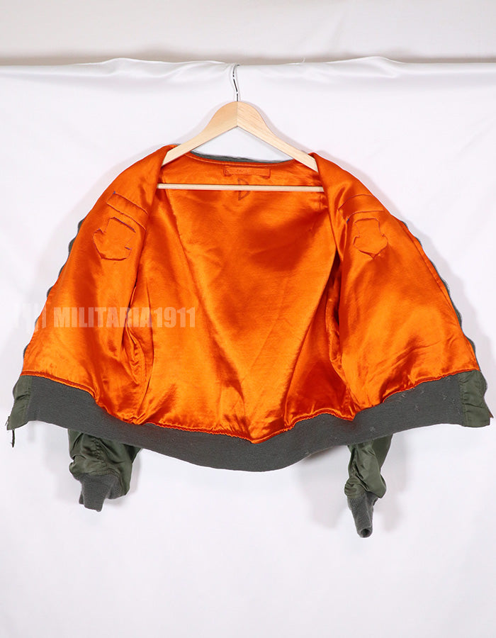 実物　1972年製　アメリカ空軍　L-2B  フライトジャケット　徽章付き（後付け）