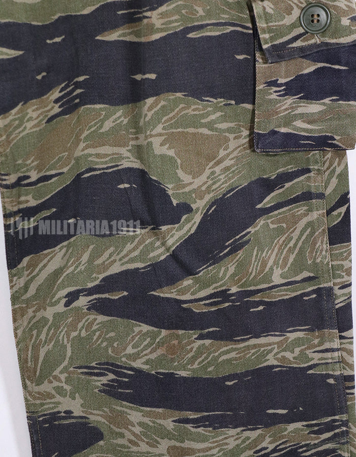 実物　シルバータイガーストライプ　Asian カットパンツ　退色あり　タイガーストライプ