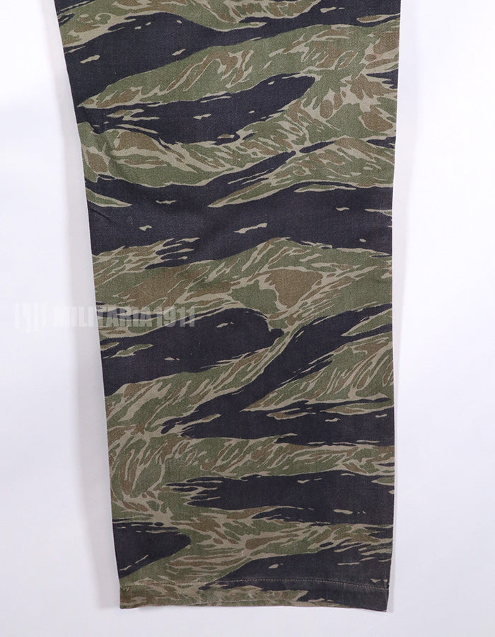 実物　シルバータイガーストライプ　Asian カットパンツ　退色あり　タイガーストライプ