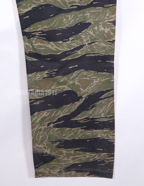 実物　シルバータイガーストライプ　Asian カットパンツ　退色あり　タイガーストライプ