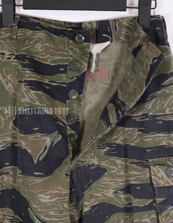 実物　シルバータイガーストライプ　Asian カットパンツ　退色あり　タイガーストライプ