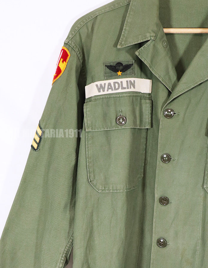 実物　アメリカ陸軍　ユーティリティシャツ　後付けパッチ付き　中古品