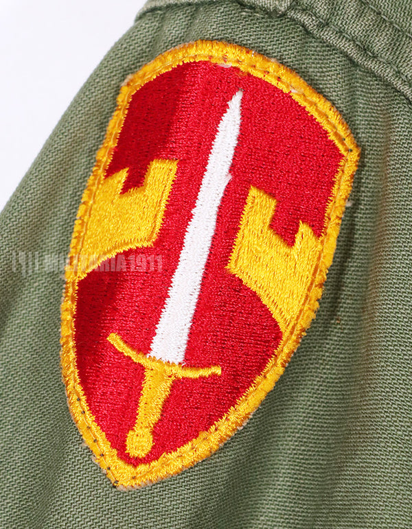 実物　アメリカ陸軍　ユーティリティシャツ　後付けパッチ付き　中古品