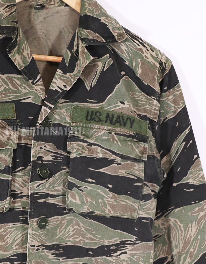 実物　シルバータイガーストライプ　シャツ　状態良い　USNパッチ付き　タイガーストライプ