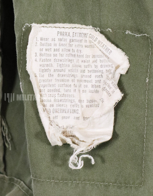 実物　アメリカ軍　M65 エクストリームコールドウェザーパーカー シェルのみ　年代不明　中古品