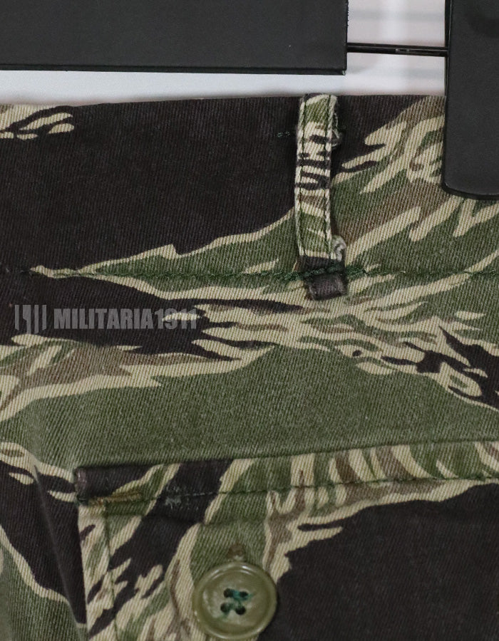 正品冲绳虎纹裤，面料已修补，稀有物品