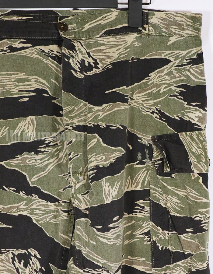 実物　沖縄タイガー　タイガーストライプ パンツ　中古品　補修あり