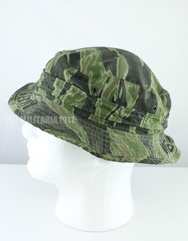 実物　シルバー　タイガーストライプ　ブーニーハット　刺繍入り　状態良い　大きめサイズ