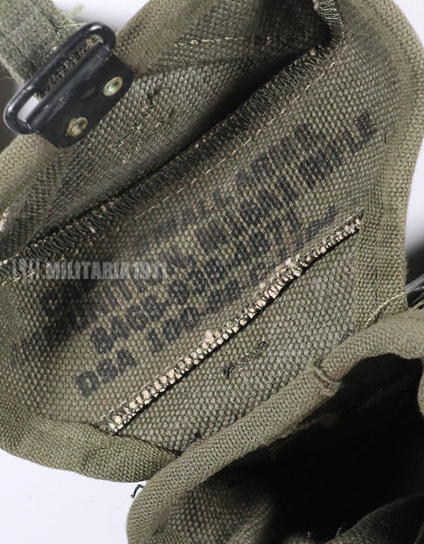 実物　アメリカ軍　M16 A1　20連マガジン　アーモポーチ　ほぼ未使用品